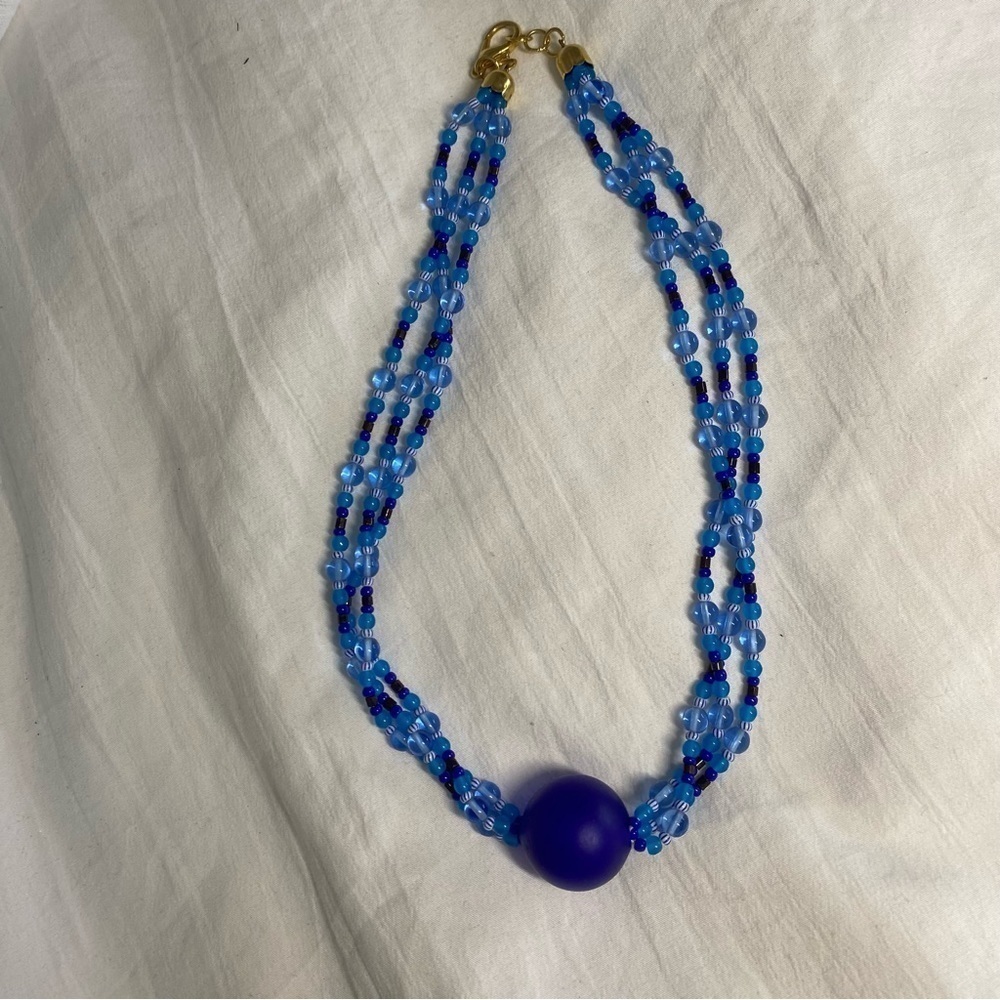 Vintage Women’s Multi Strand Round Cut Beaded Necklace